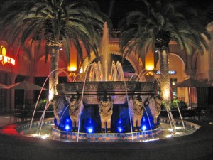 Fountain_at_Irvine_Spectrum.wiki commons